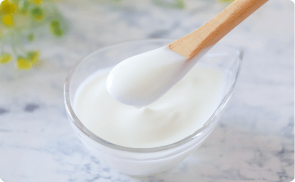 乳酸菌が入ったヨーグルトの写真